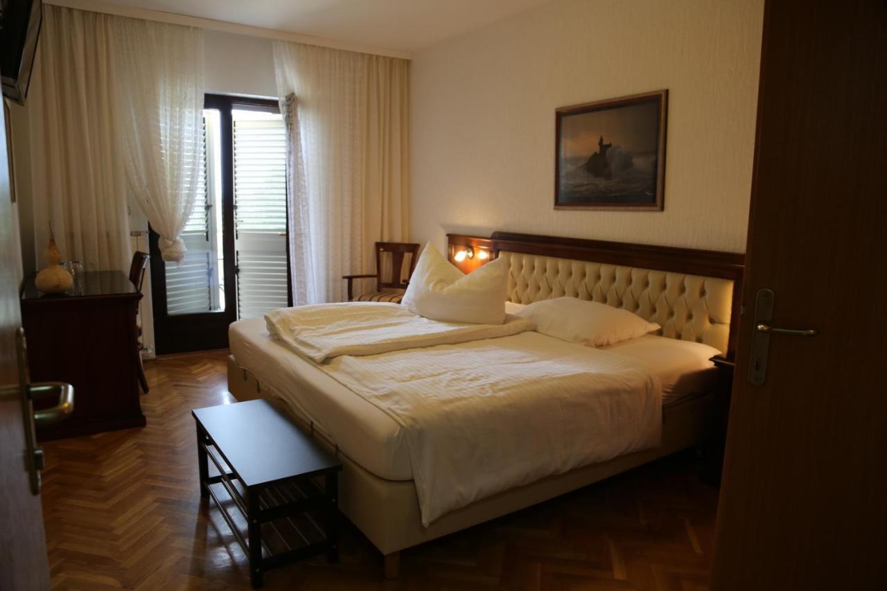 Deluxe Doppel-/Zweibettzimmer mit Meerblick